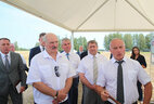 Президент Беларуси Александр Лукашенко ознакомился с социально-экономическим развитием Миорского района и ходом уборочной кампании