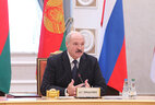 Александр Лукашенко во время открытия заседания Совета глав государств СНГ в Минске