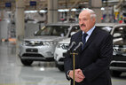 Александр Лукашенко во время общения с трудовым коллективом СЗАО "БелДжи"