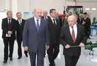 Александр Лукашенко во время посещения БГАТУ