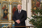 Аляксандр Лукашэнка ў час наведвання Свята-Духава кафедральнага сабора