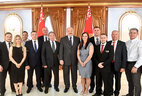 Aleksandr Lukashenko with weightlifters and their coaches