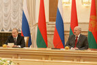 Александр Лукашенко и Владимир Путин во время заседания Высшего государственного совета