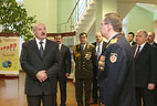 Аляксандр Лукашэнка ў час наведвання Дзяржаўнага камітэта судовых экспертыз