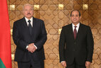Belarus President Aleksandr Lukashenko and Egypt President Abdel Fattah el-Sisi during the signing of documents