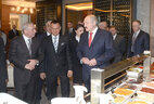 Александр Лукашенко во время церемонии открытия отеля