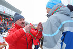 Аляксандр Лукашэнка ўручае ўзнагароды