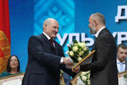 Special prize of the President is presented to artist, member of the Belarusian Union of Artists Konstantin Vashchenko