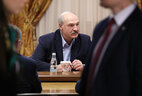 Во время переговоров в расширенном составе с Президентом России Владимиром Путиным