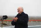 Аляксандр Лукашэнка ў час цырымоніі адкрыцця моста