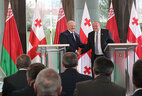 Президент Беларуси Александр Лукашенко и Президент Грузии Гиоргий Маргвелашвили по итогам переговоров