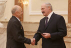 Alexander Lukashenko presents the diploma of the NASB academician to director of the NASB Institute for Soil Sciences and Agricultural Chemistry Vitaly Lapa