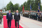 Церемония официальной встречи Президента Беларуси Александра Лукашенко с участием роты почетного караула