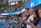 Аляксандр Лукашэнка ў час фіналу каманднага турніру па лёгкай атлетыцы II Еўрапейскіх гульняў