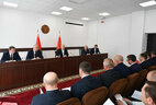 Во время совещания с руководством Житковичского райисполкома и предприятий района