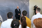 Александр Лукашенко во время встречи с трудовым коллективом предприятия "Арвибелагро"