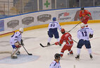 Александр Лукашенко во время матча против сборной Международной федерации хоккея