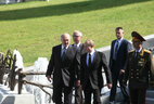 Аляксандр Лукашэнка і Уладзімір Пуцін у час наведвання музея