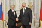 на встрече в Минске с Президентом России Владимиром Путиным