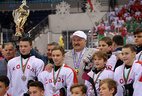 Александр Лукашенко с командой "Сокол"