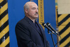 Александр Лукашенко во время встречи с трудовым коллективом ОАО "Могилевлифтмаш"