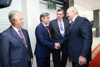 Александр Лукашенко с международными наблюдателями