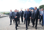 Александр Лукашенко во время посещения Могилева