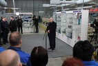 Aleksandr Lukashenko during a meeting with the personnel of Neman Glassworks