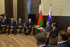 Президент Беларуси Александр Лукашенко во время переговоров с Президентом России Владимиром Путиным