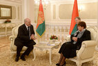 Александр Лукашенко на встрече с директором Европейского регионального бюро ВОЗ Жужанной Якаб