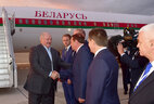 Президент Беларуси Александр Лукашенко в международном аэропорту Сочи