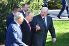 Президент Казахстана Нурсултан Назарбаев, Президент России Владимир Путин и Президент Беларуси Александр Лукашенко