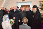 Александр Лукашенко во время посещения храма Преображения Господня