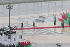 Белорусские военнослужащие на площади Государственного флага Республики Беларусь принесли клятву на верность народу и Президенту