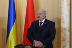 Аляксандр Лукашэнка ў час сустрэчы з прадстаўнікамі СМІ