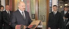 Президент Республики Беларусь Александр Лукашенко посетил РУП "Слуцкие пояса" в городе Слуцке, 11 апреля 2014 г.
