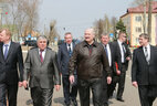 Александр Лукашенко во время посещения Славгорода