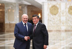 Президент Беларуси Александр Лукашенко и Президент Кыргызстана Сооронбай Жээнбеков