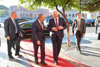 Belarus President Aleksandr Lukashenko and Armenia Prime Minister Nikol Pashinyan