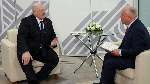 Интервью журналисту Би-би-си Стивену Розенбергу Лукашенко интервью Би-би-си Стивену Розенбергу