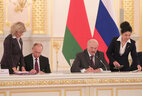 Belarus President Alexander Lukashenko and Russia President Vladimir Putin