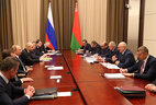 Во время переговоров с Президентом России Владимиром Путиным