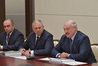 Президент Беларуси Александр Лукашенко во время переговоров с Президентом России Владимиром Путиным