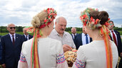 Александр Лукашенко, уборочная кампания, каравай Гродненской области, Берестовицкий район, Гродненская область
