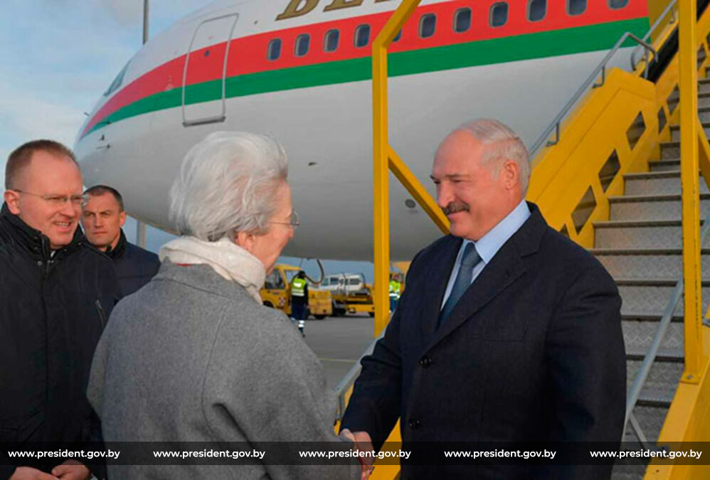 Президент Беларуси Александр Лукашенко и Федеральный министр цифровизации и экономической политики Элизабет Удольф-Штробль Президент Беларуси Александр Лукашенко и Федеральный министр цифровизации и экономической политики Элизабет Удольф-Штробль