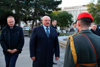 Президент Беларуси Александр Лукашенко возложил венок к памятнику советским воинам-освободителям в Вене
