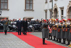 Церемония официальной встречи Президента Беларуси Александра Лукашенко в резиденции Федерального президента во внутреннем дворе дворца Хофбург