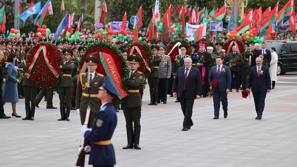 Лукашенко возложение венков Лукашенко возложение венков