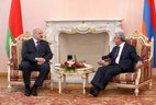 Переговоры в узком составе с Президентом Армении Сержем Саргсяном