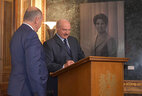 Belarus President Aleksandr Lukashenko made an entry in the Distinguished Visitors’ Book of the Austrian Parliament